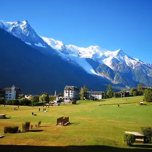 Les Balcons Du Savoy Lägenhetshotell